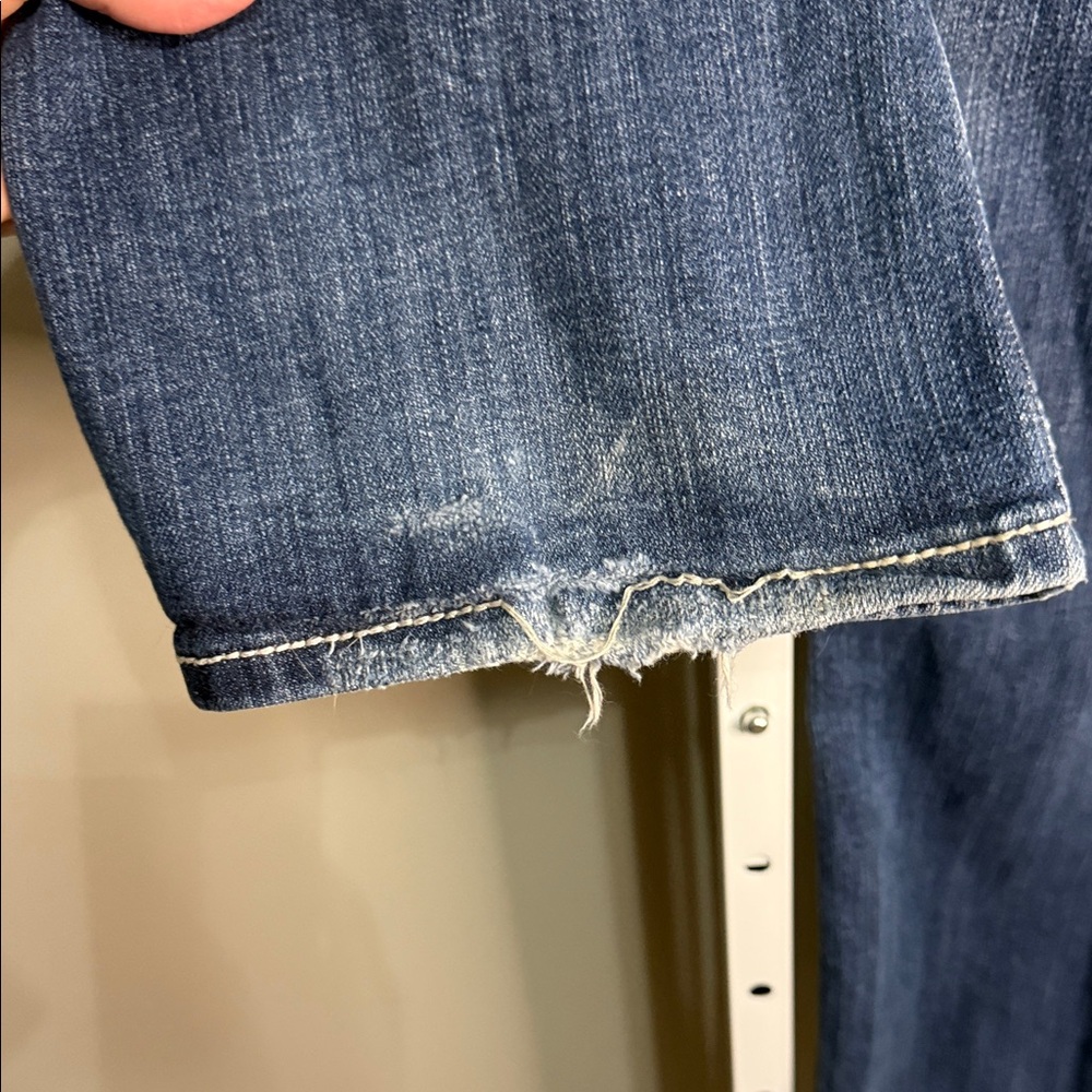 Women's Blue Washed Straight-Leg Jeans - Picture 9 of 16